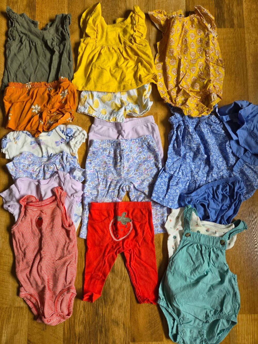 Carter's Baby Girl Summer Lot 17pcs